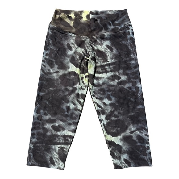 Brown & Yellow Leopard Print Capri Pants Women’s L/XL (Fit Like Medium) - Picture 3 of 4